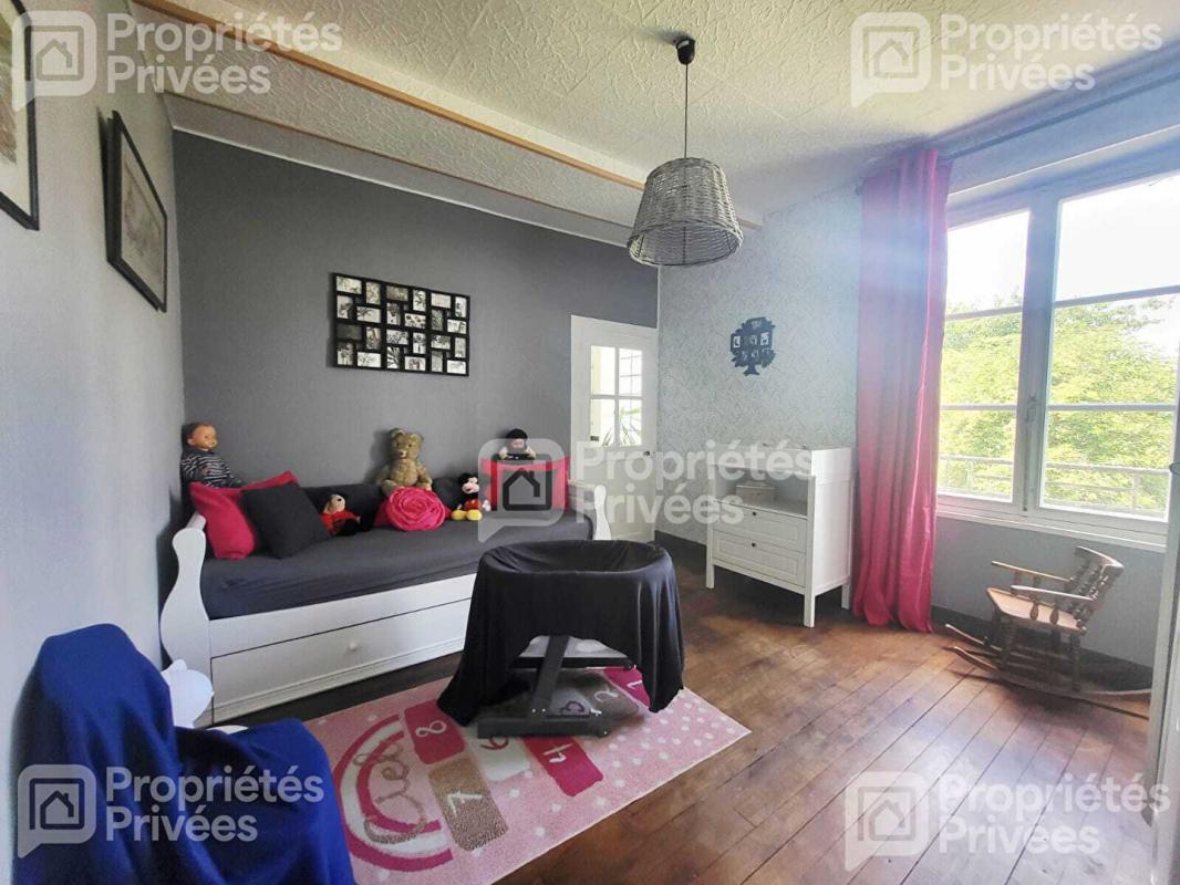 ENGENVILLE Maison Engenville 8 pièce(s) 175 m2 14