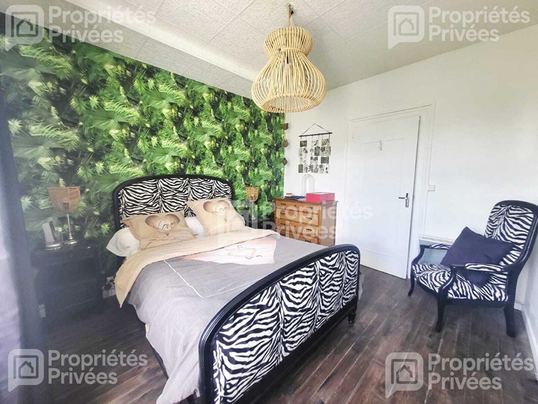 ENGENVILLE Maison Engenville 8 pièce(s) 175 m2 16