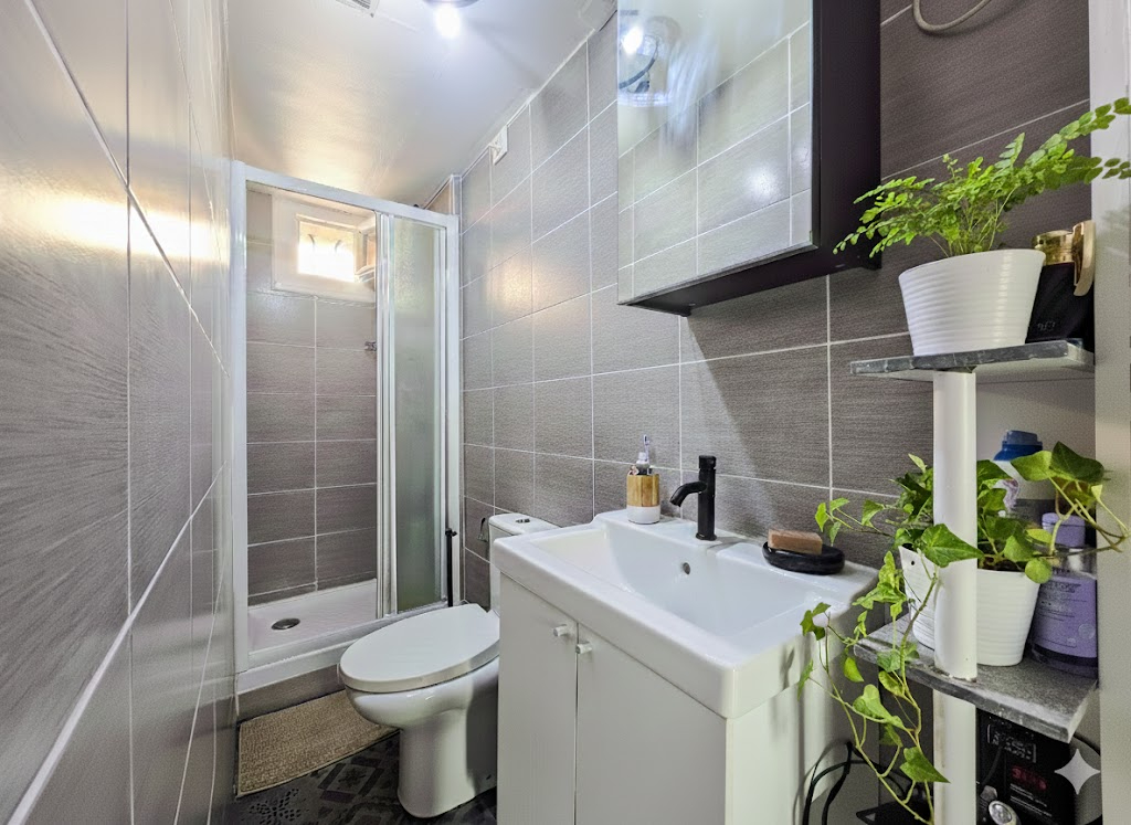 LA LONDE-LES-MAURES STOP AFFAIRE T3 44m² Centre ville LA LONDE 175000 10