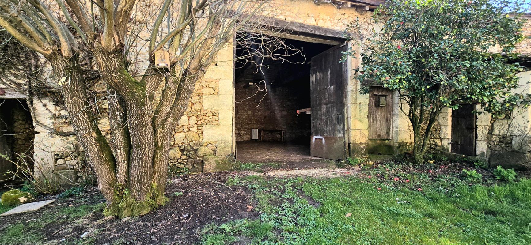 MUSSIDAN Maison avec gite et dépendance 15