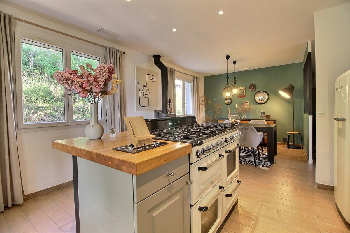 LE BEAUSSET Maison Le Beausset 5 pièce(s) 105 m2 4