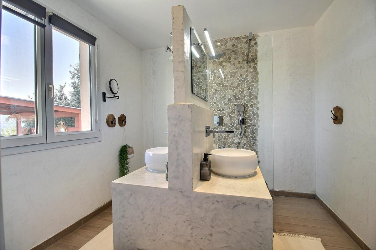 LE BEAUSSET Maison Le Beausset 5 pièce(s) 105 m2 8