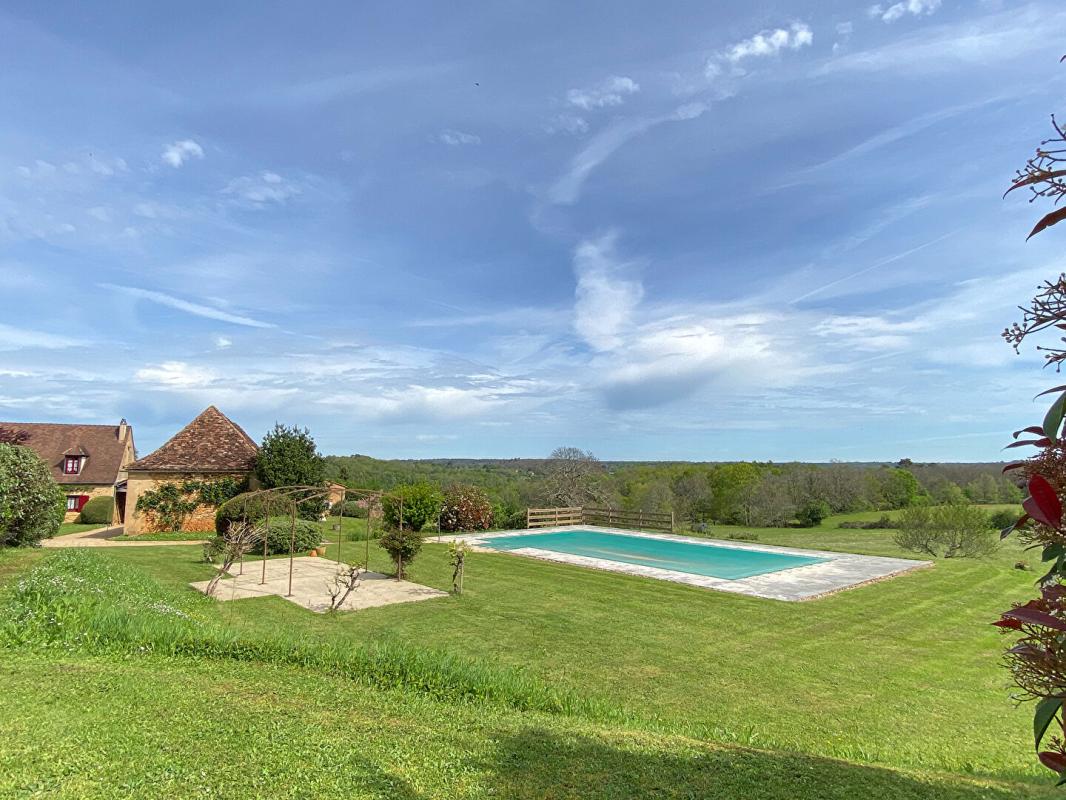 SAINT-AVIT-RIVIERE Ensemble périgourdin authentique avec deux gîtes, piscine et 5,3 hectares 5