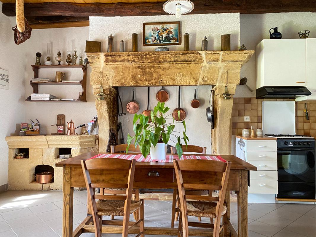 SAINT-AVIT-RIVIERE Ensemble périgourdin authentique avec deux gîtes, piscine et 5,3 hectares 7