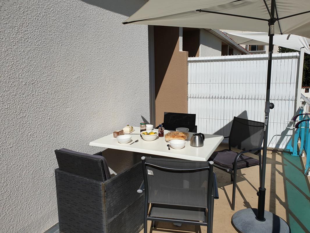 AMELIE-LES-BAINS-PALALDA Immeuble / Résidence familiale avec piscine de 11 logements à Amélie les Bains, idéal projet professionnel ou investisseur 10