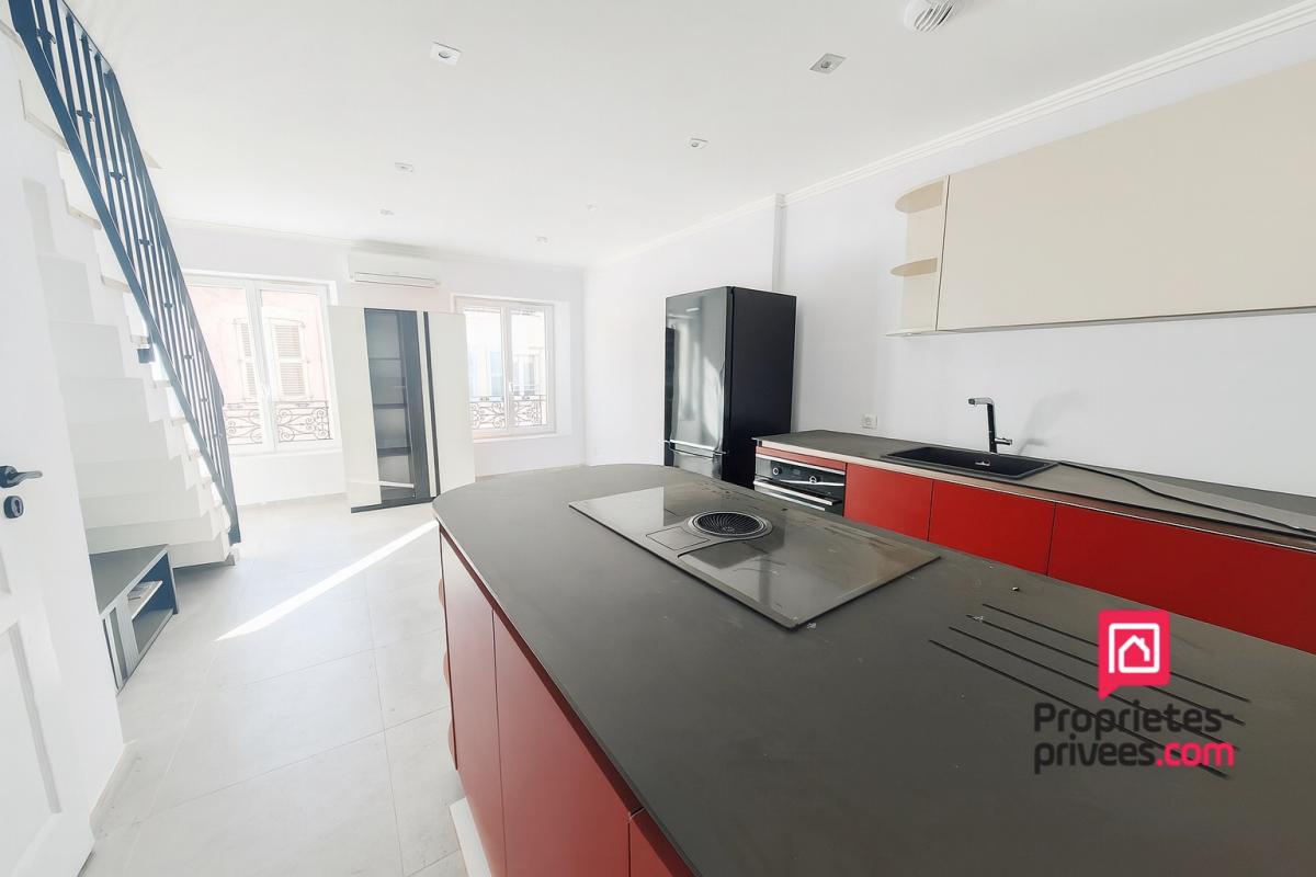 VIDAUBAN Appartement  3 pièces DUPLEX 60 m2 1