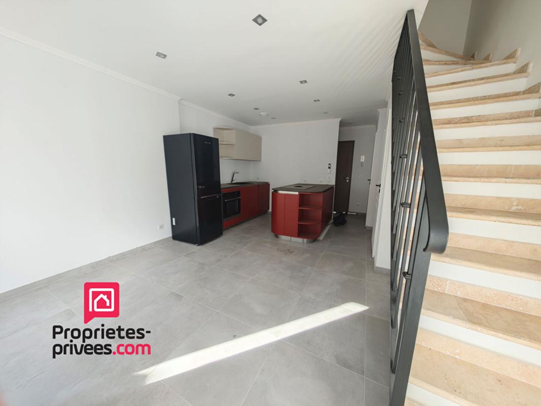 VIDAUBAN Appartement  3 pièces DUPLEX 60 m2 4