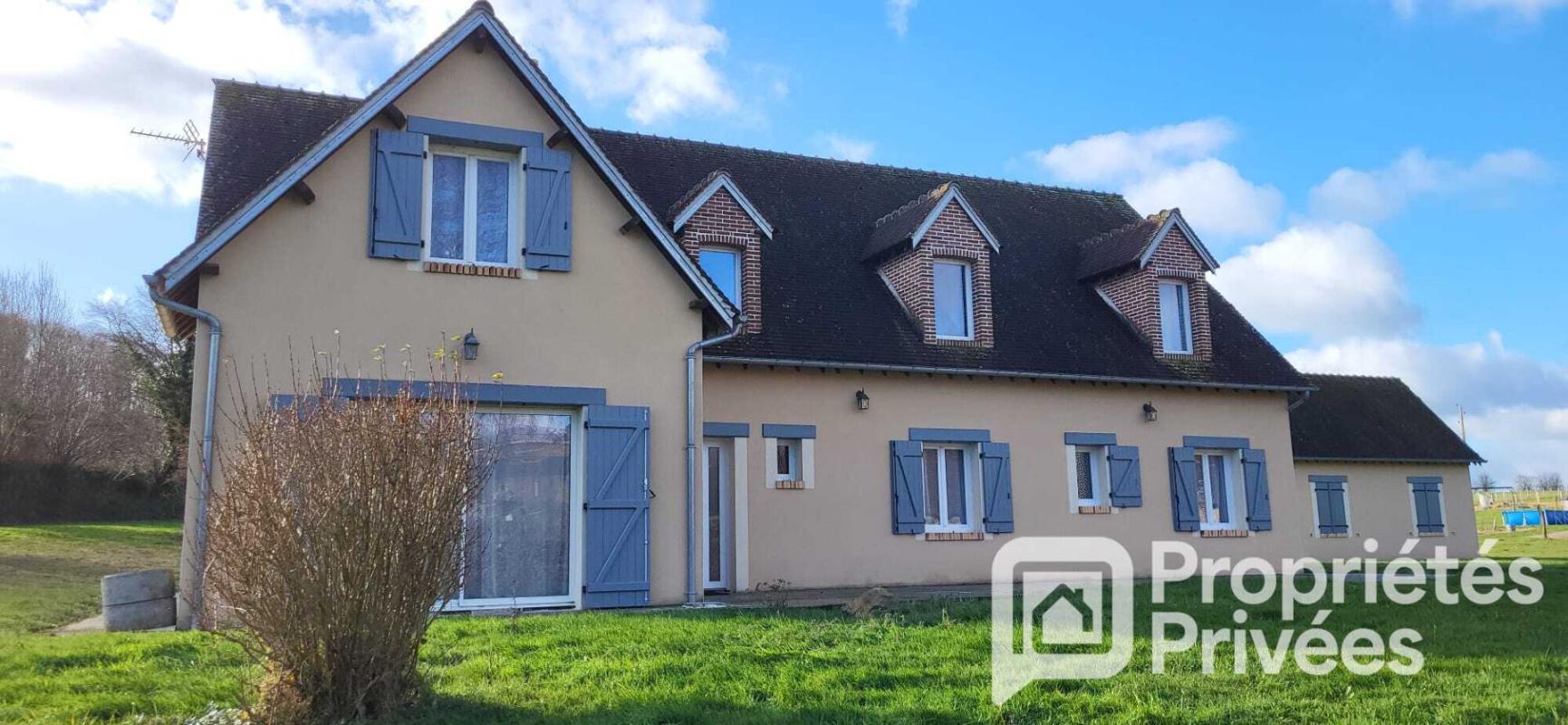 TOUROUVRE Grande demeure vue Perche 1