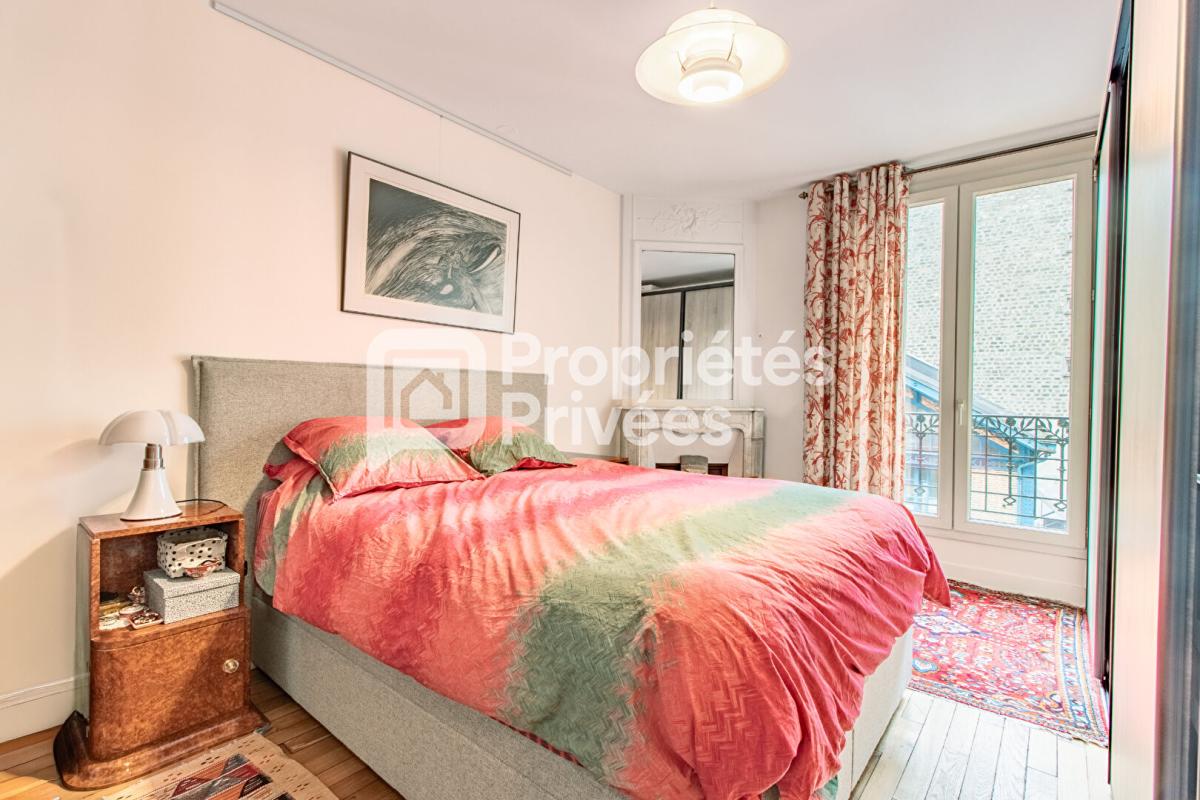 PARIS-15E-ARRONDISSEMENT Appartement  4 pièce(s) 88,69 m2 dans un bel immeuble haussmannien, quartier Convention 11