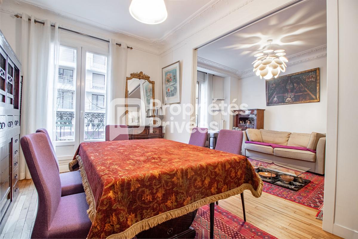 PARIS-15E-ARRONDISSEMENT Appartement  4 pièce(s) 88,69 m2 dans un bel immeuble haussmannien, quartier Convention 8