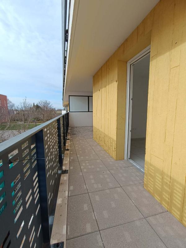 ISTRES Appartement Istres 3 pièce(s) 60 m2 + Terrasse ET 2 parkings 6