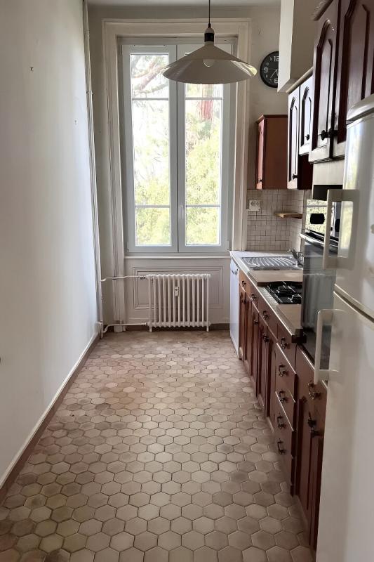 CIVRIEUX-D'AZERGUES CIVRIEUX D'AZERGUES CENTRE . Appartement 4 pièces 90.8 m2 avec place de stationnement au calme 8