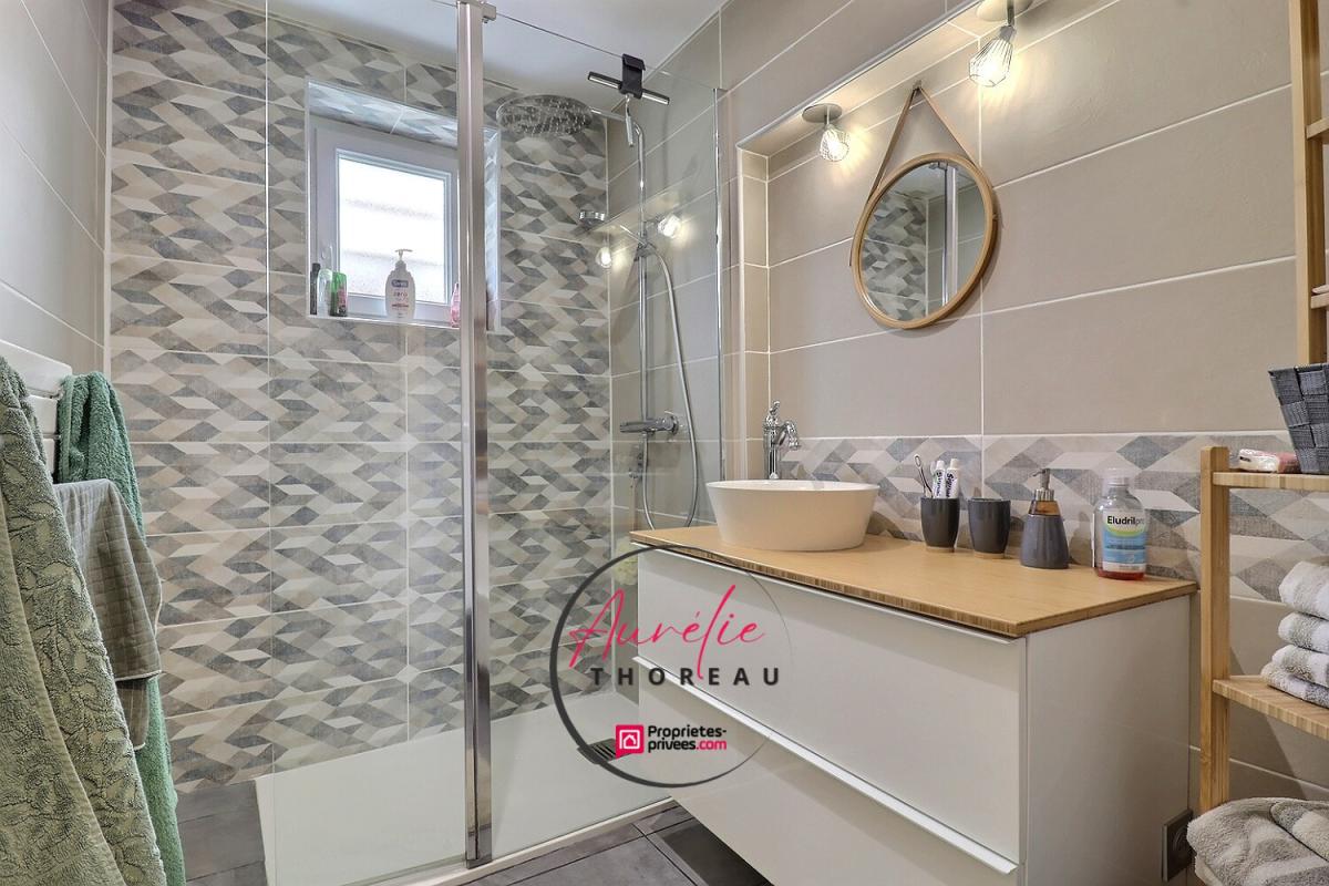 COURCY-AUX-LOGES Maison de plain pied sur terrain clos 10