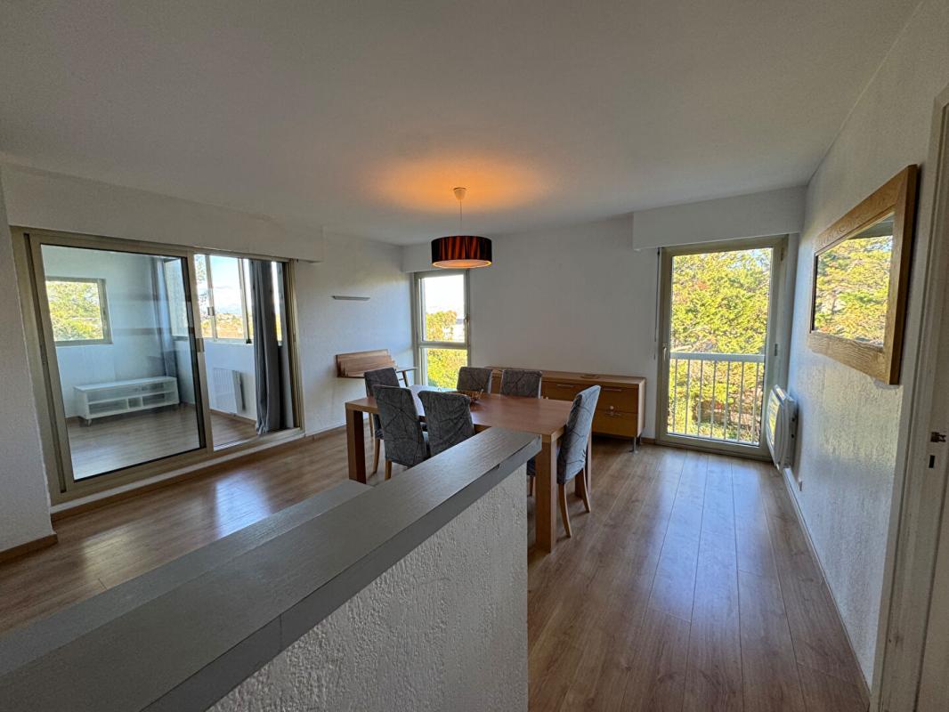 ANTIBES ANTIBES - Combes - 3 pièces de 74 m2 10