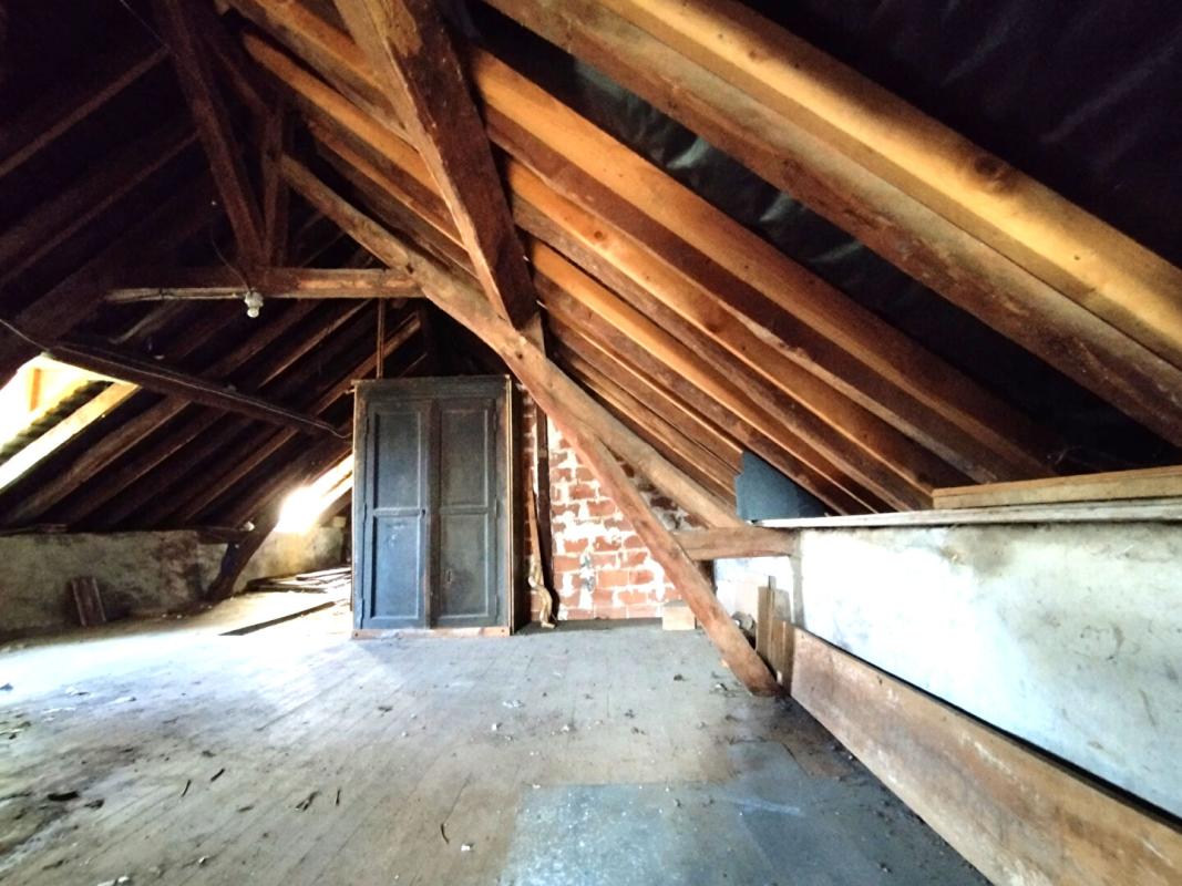 SAINTE-ORSE Maison de Bourg sur un terrain clos de 2365m² 14