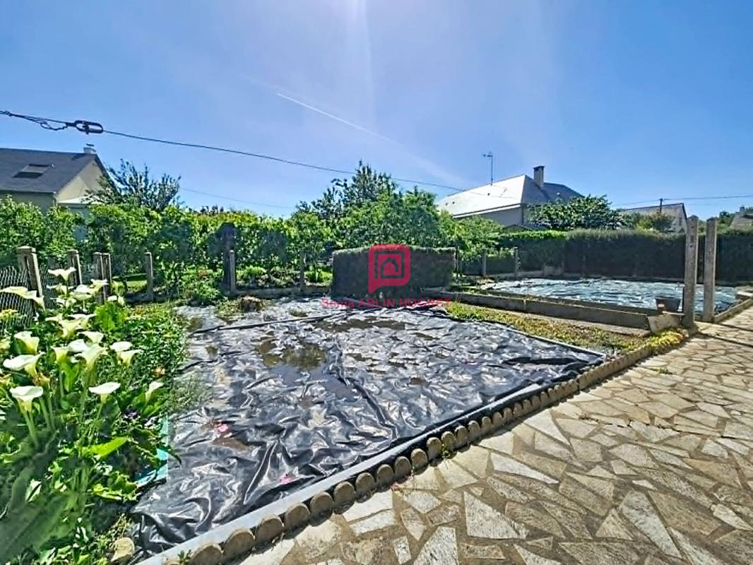 CRAON Maison 80 m² sur sous sol 3 chambres 9