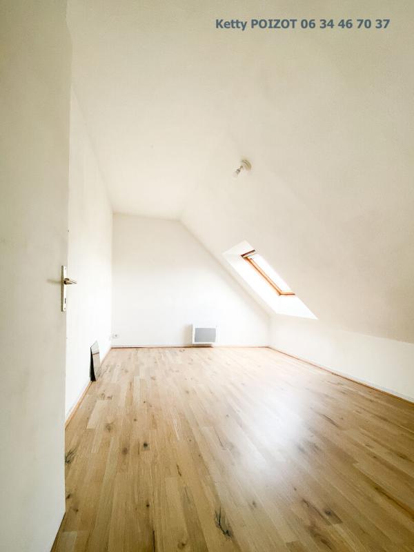 NANTES Nouveau - Appartement T2 duplex au 3 étage d'une copropriété calme, situé à deux pas du pont de la Tortière (44390) 6