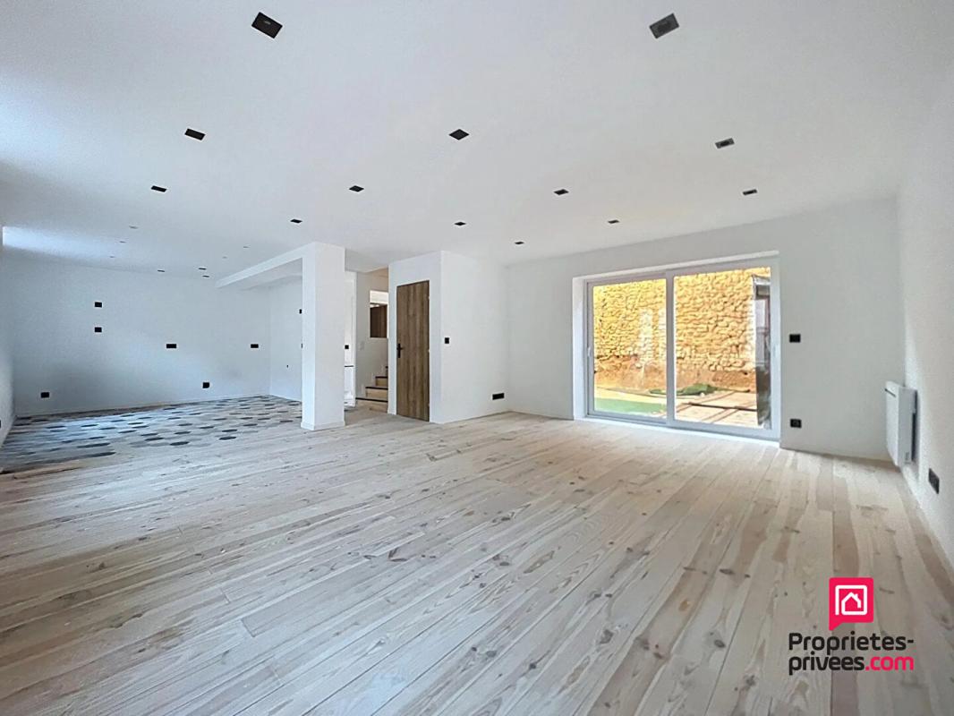 COURGAINS Maison de ville à Courgains 8 pièces 220 m2 1