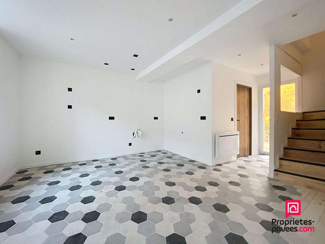 COURGAINS Maison de ville à Courgains 8 pièces 220 m2 3