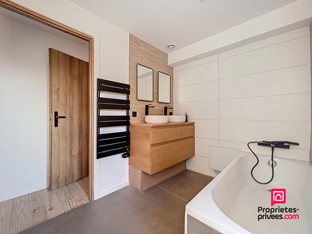 COURGAINS Maison de ville à Courgains 8 pièces 220 m2 7