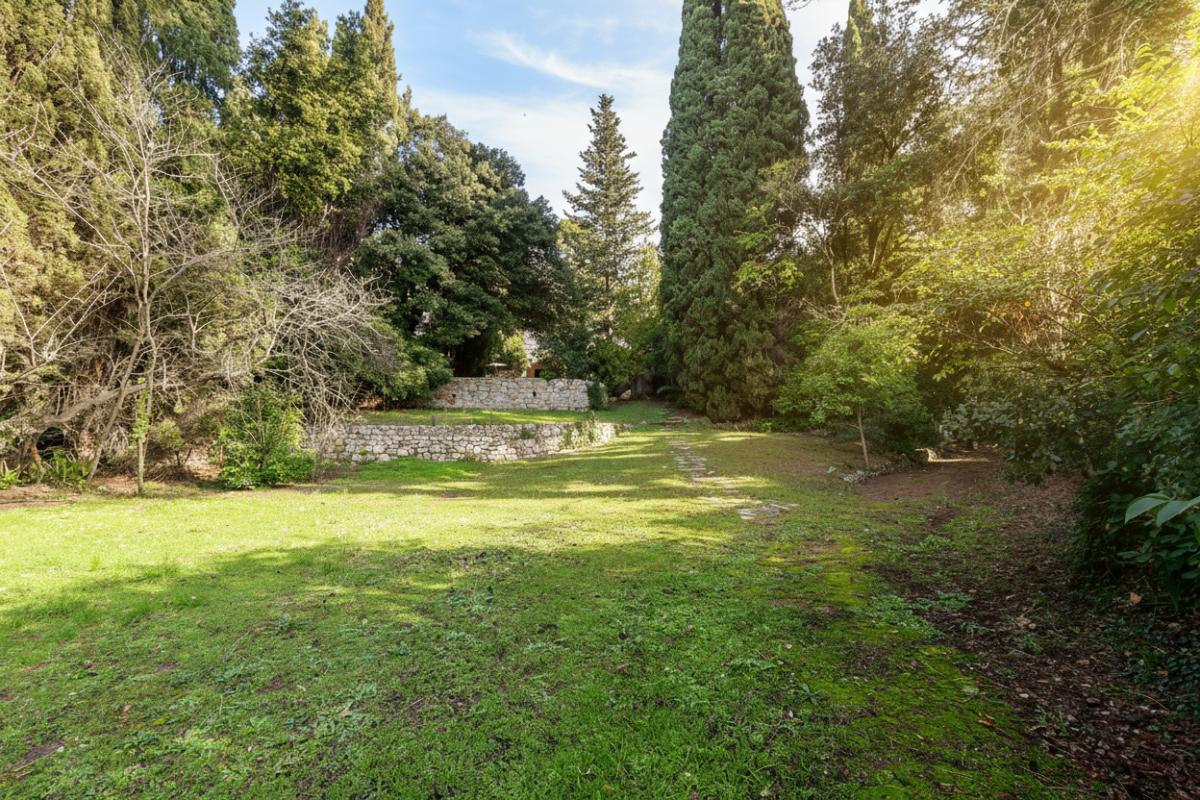 LE CANNET Villa Le Cannet 9 pièce(s) 446 m2 piscine 2