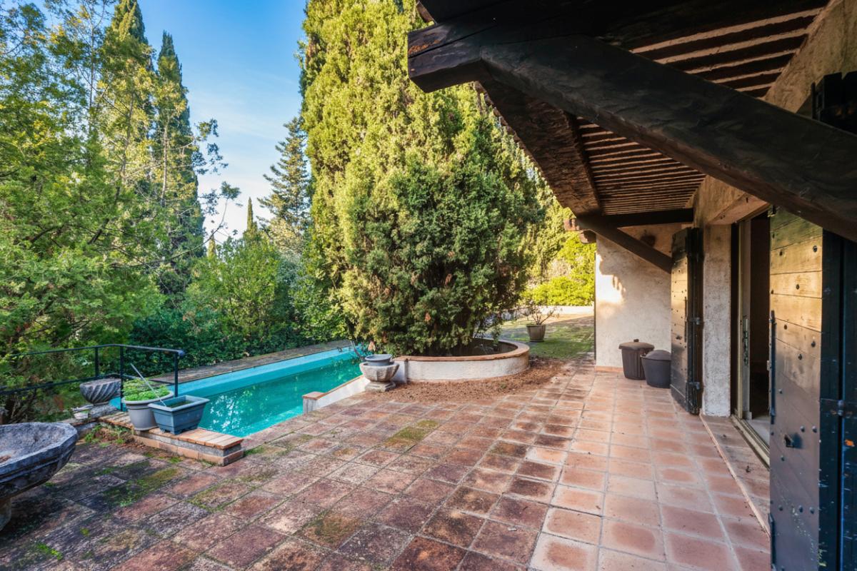 LE CANNET Villa Le Cannet 9 pièce(s) 446 m2 piscine 6