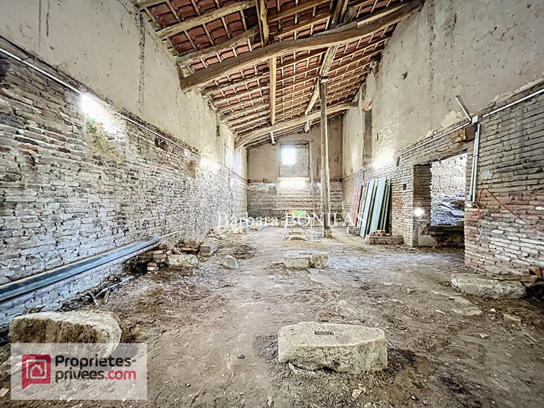 SAINT-SULPICE-LA-POINTE Maison 8 pièces 200 m2 16