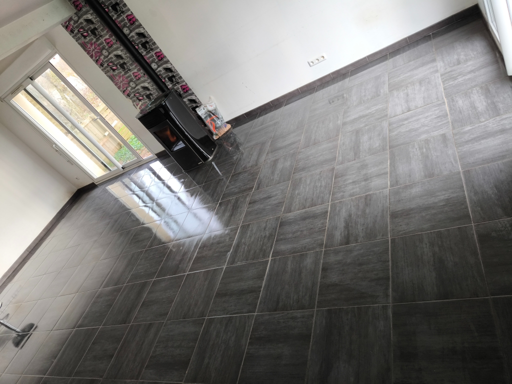 ROUGEMONTIERS Maison  6 pièce(s) 98 m2 9