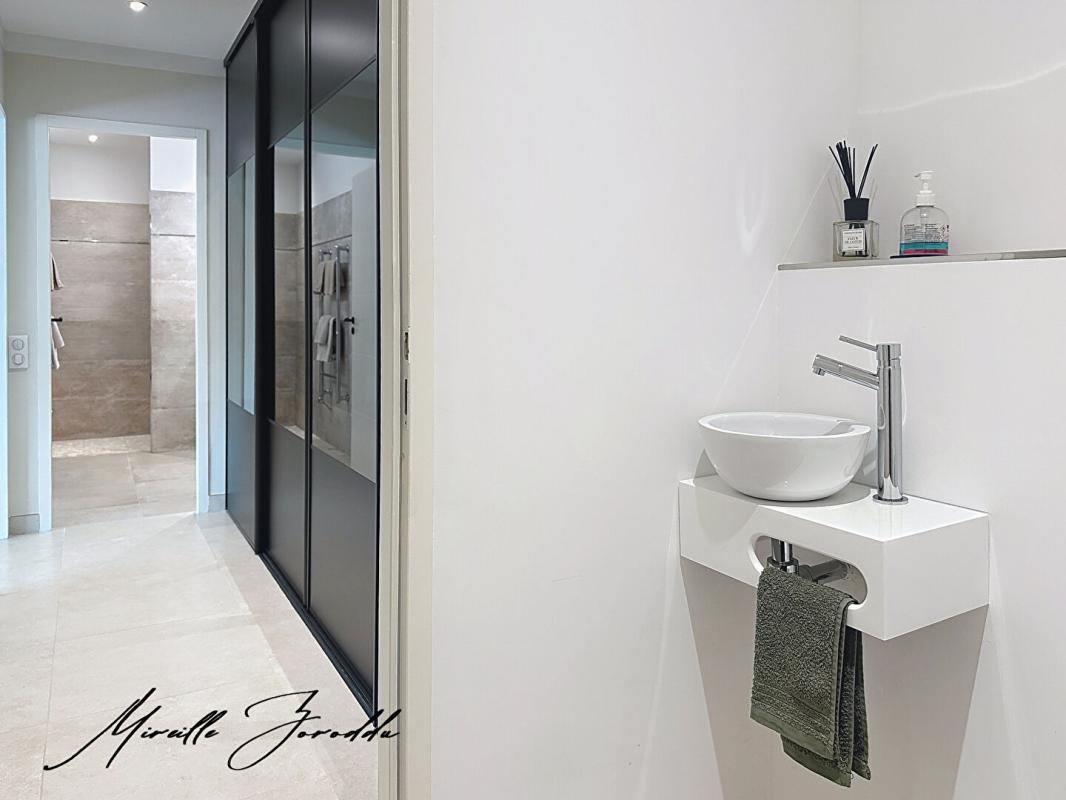 JONQUIERES-SAINT-VINCENT JONQUIERES SAINT VINCENT Villa 3 pièces107 m² avec véranda et parking 7