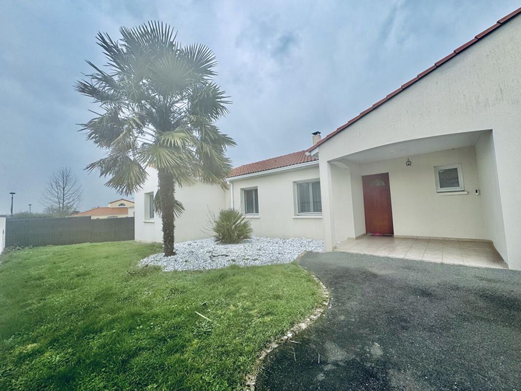 MORTAGNE-SUR-SEVRE Belle Maison de Plain-Pied 8 Pièces sur Mortagne-sur-Sèvre 3