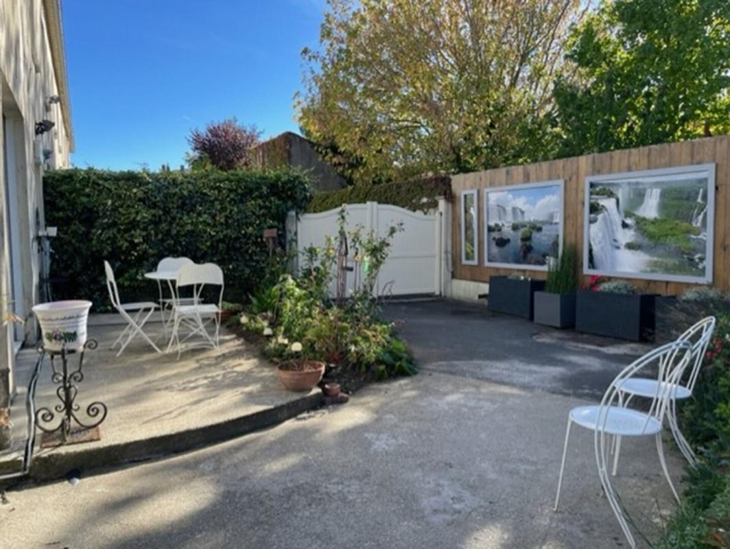 SAINTES Saintes  rive Gauche Maison 8