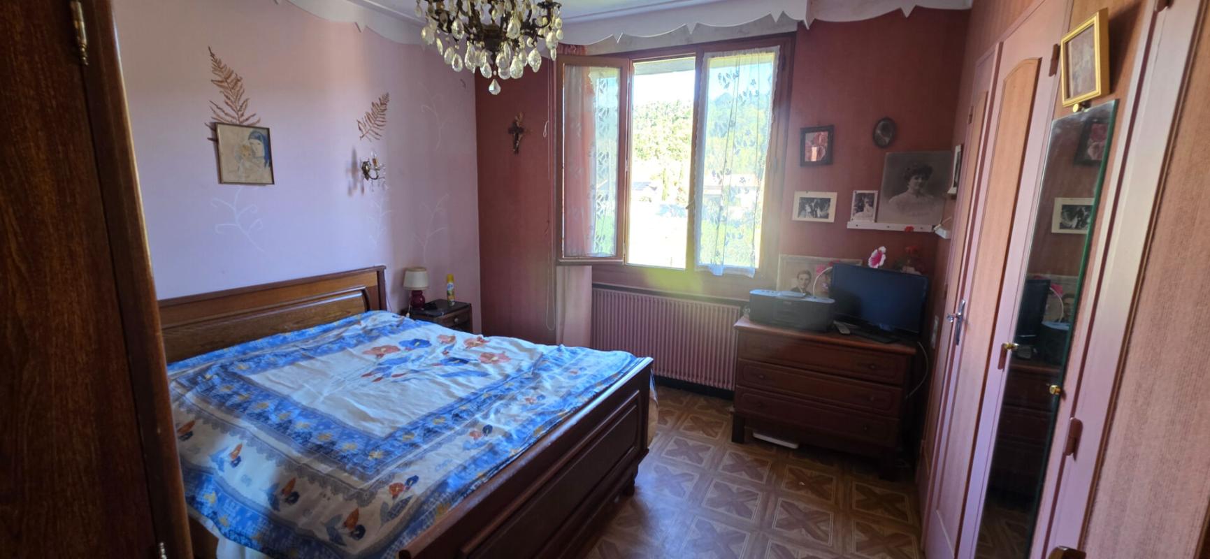 LALEVADE-D'ARDECHE Maison de 163 m2 avec appartement indépendant et Entrepôt de 90 m² 9