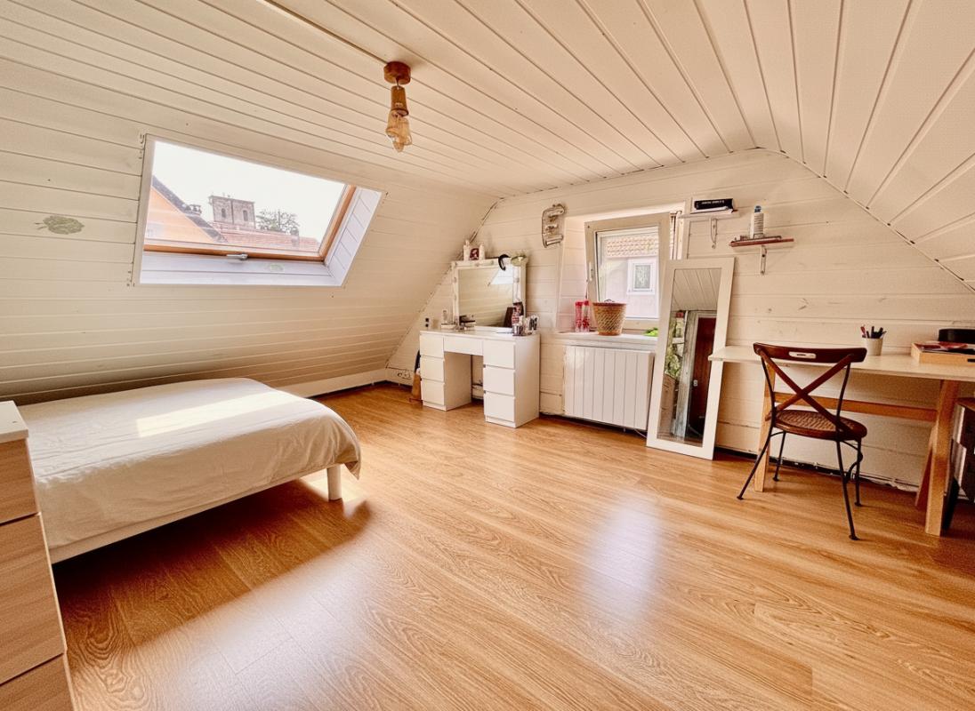 SELONCOURT Maison en pierre avec piscine , 125 m² , Jardin sans vis-à-vis 12
