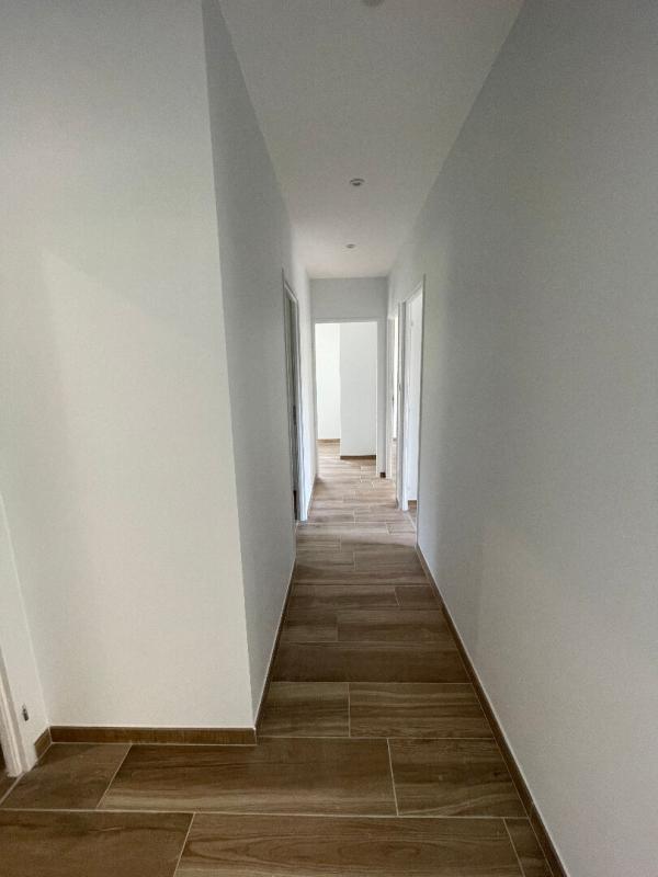 AMBONIL Maison Ambonil 5 pièce(s) 150 m2, piscine 17