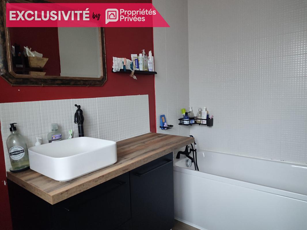 ROUBAIX ROUBAIX proche Parc Barbieux/Place du Travail, magnifique LOFT avec 2 chambres, magnifique terrasse, 2 places de parking 8