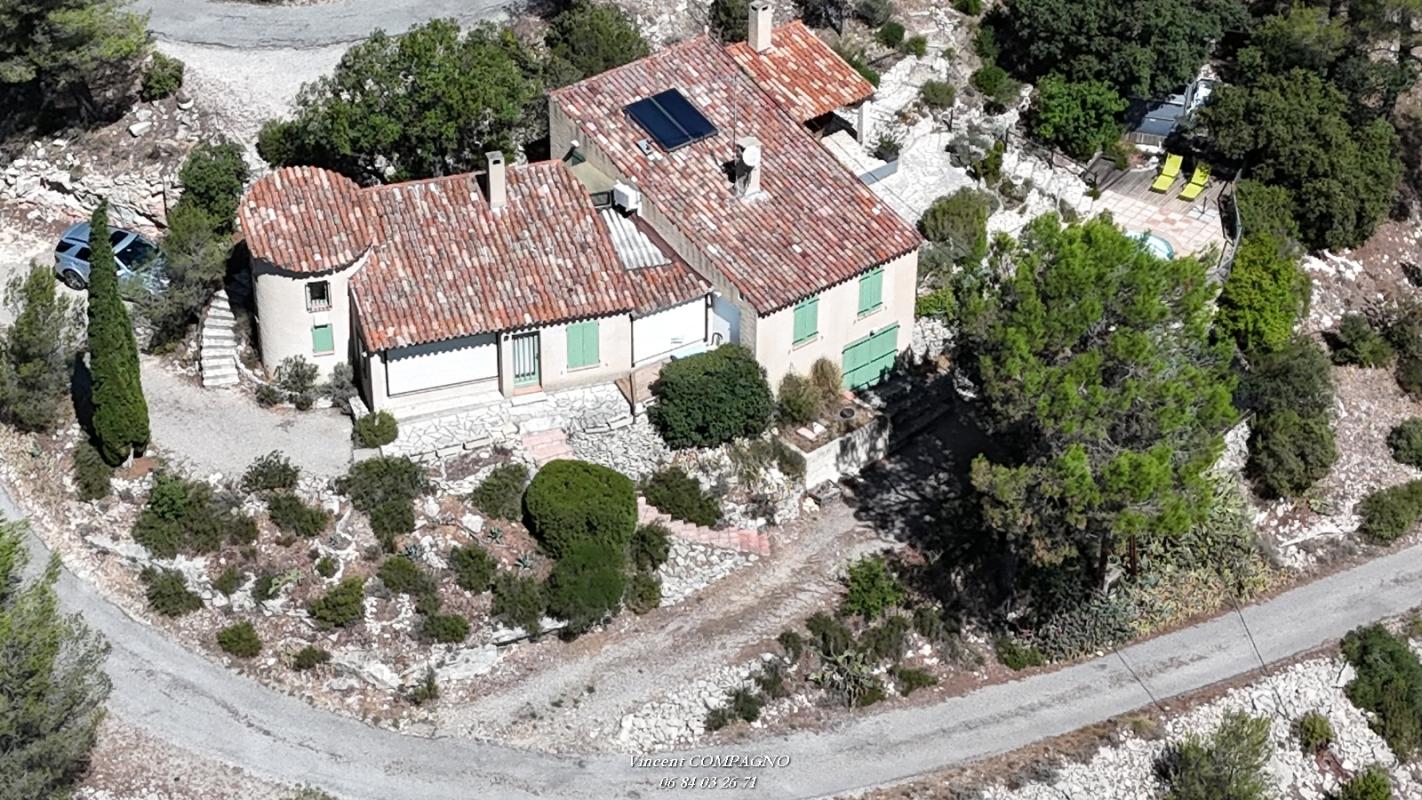 ESPARRON-DE-VERDON Villa en Provence au bord du Lac d'Esparron de Verdon 18