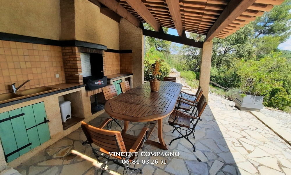 ESPARRON-DE-VERDON Villa en Provence au bord du Lac d'Esparron de Verdon 5