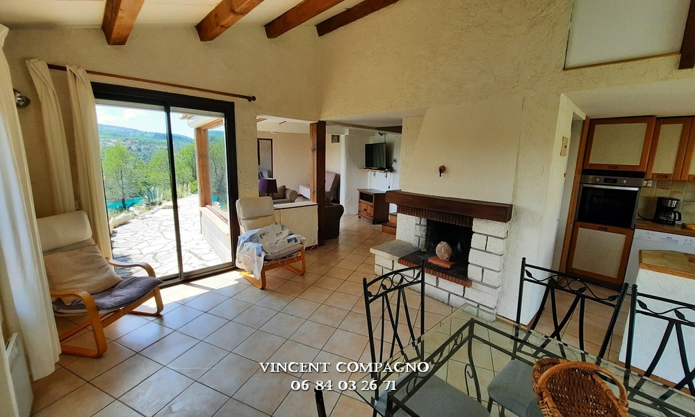 ESPARRON-DE-VERDON Villa en Provence au bord du Lac d'Esparron de Verdon 8