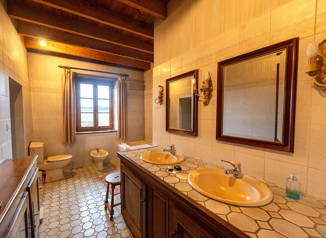 SAINT-SIXTE Demeure de caractère de près de 195 m² d'histoire sur un parc clos de 1,5 hectare 15