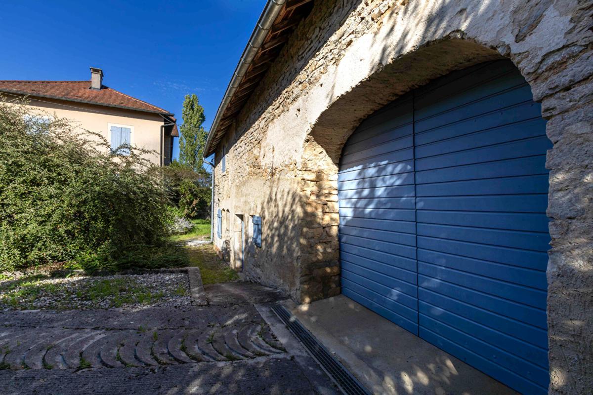 LE FIED LE FIED (39) - Propriété 10 pièce(s) - 413 m2 + 187m² de dépendances à aménager 7