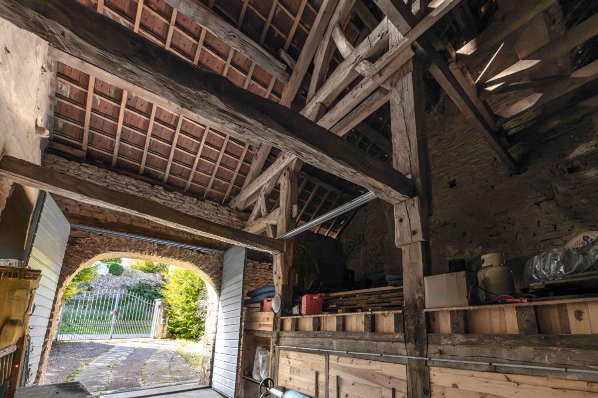 LE FIED LE FIED (39) - Propriété 10 pièce(s) - 413 m2 + 187m² de dépendances à aménager 8