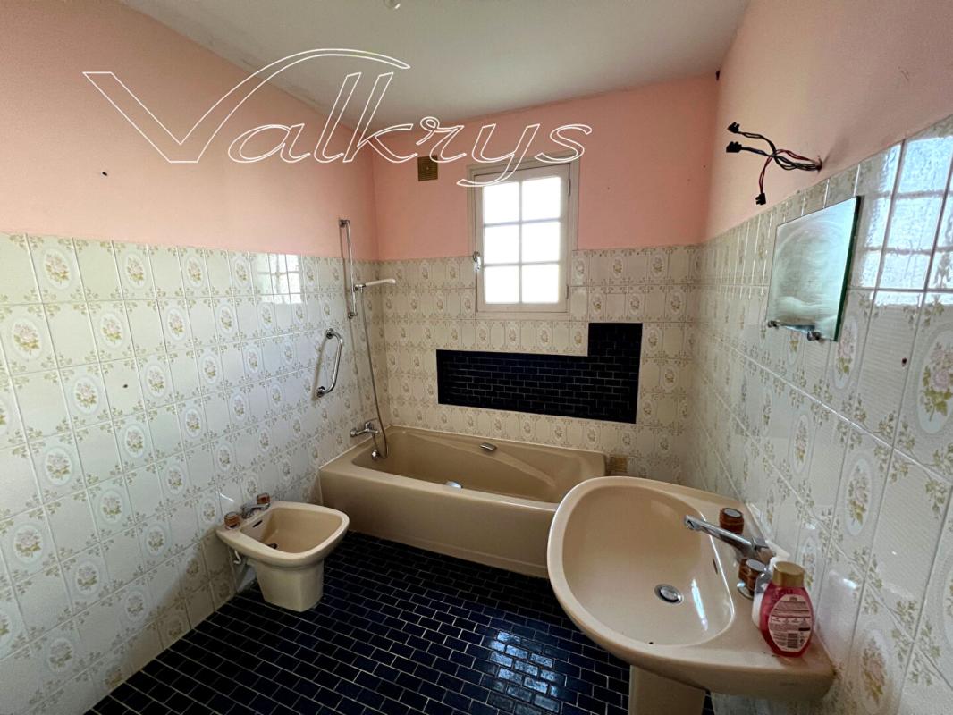 BANNALEC Maison plain pied,180m2,10P, 5CH - 300m du centre BANNALEC 11