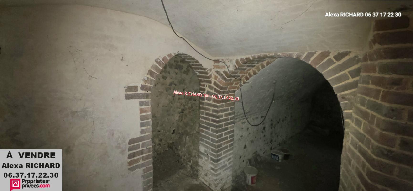 GROSSOEUVRE Maison a vendre GROSSOEUVRE  de plain pied  5 pièces 15