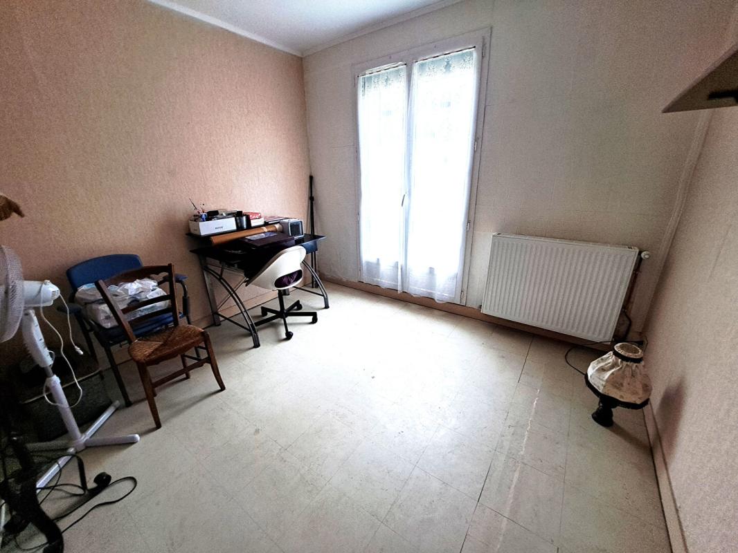 MONTIGNAC-CHARENTE Maison de plain pied 110m2 - 4 chambres à Montignac Charente 9