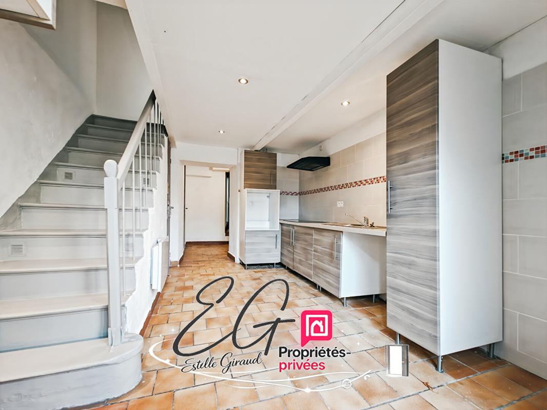 CAUNES-MINERVOIS Maison Caunes Minervois, 2 chambres, cour, terrasse 1