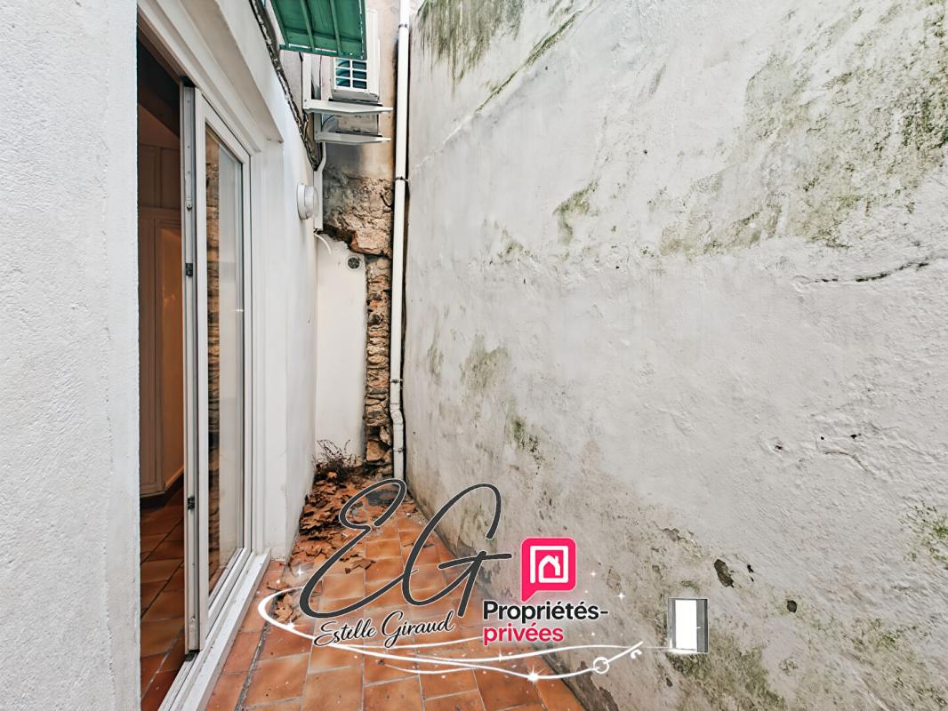 CAUNES-MINERVOIS Maison Caunes Minervois, 2 chambres, cour, terrasse 5