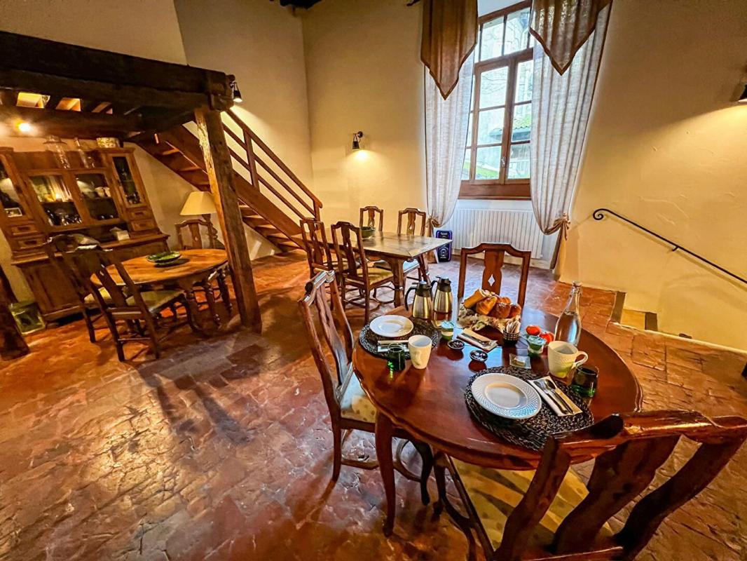 MIREPOIX Maison de caractère Mirepoix 11 pièce(s) 400m2 17