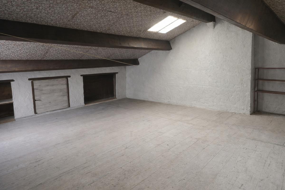 LE MUY Maison d'environ 200 m² - Gros potentiel investisseurs ou grande famille 18