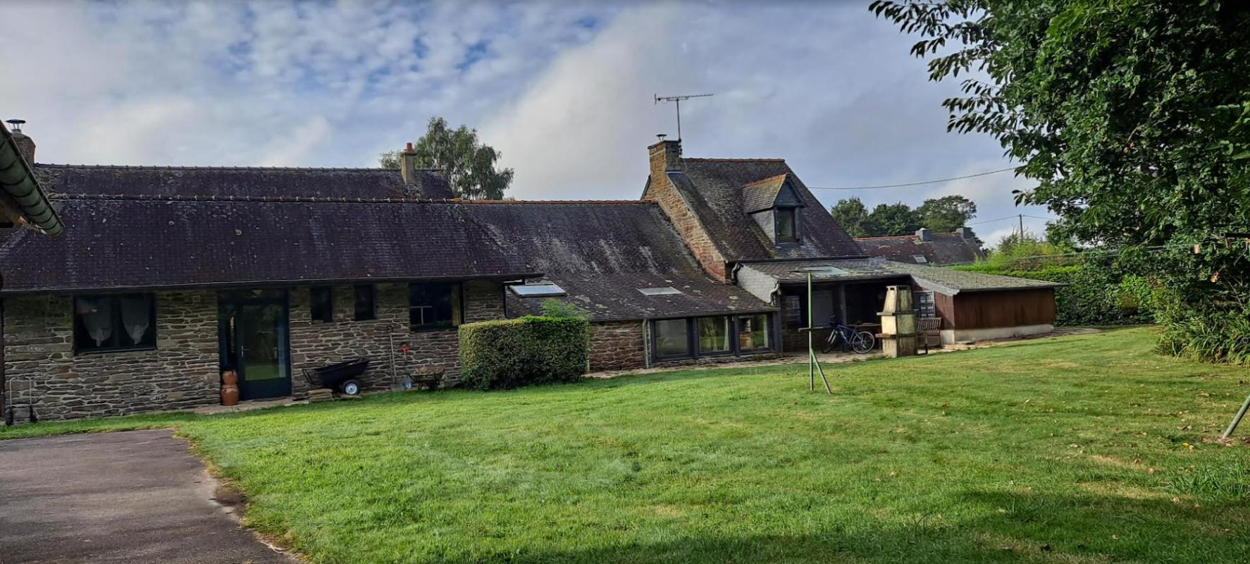 PAULE 22340 Paule longère familiale ou gîte 7 chambres terrain sans vis à vis de 4900 m² 2