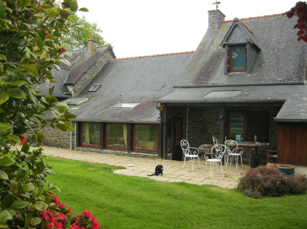 PAULE 22340 Paule longère familiale ou gîte 7 chambres terrain sans vis à vis de 4900 m² 4